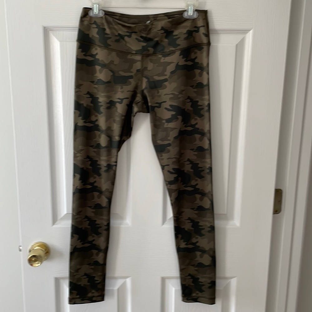 Camo leggings